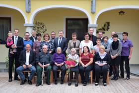 Gruppenfoto Familie, Freunde und Gratulanten 1