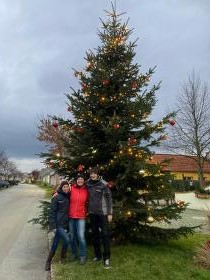 Dorferneuerungsverein Ungerndorf Lawarechan und Weihnachtsdeko