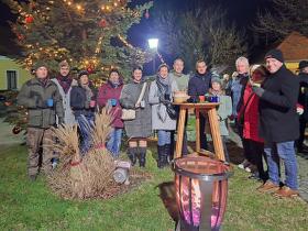 Adventsstimmung am Dorfplatz