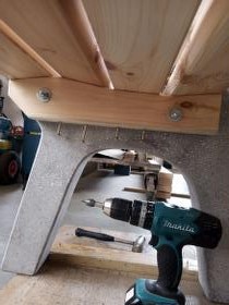 Drei neue Holzbänke für unseren Ungerndorfer Naturspielplatz