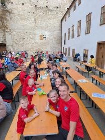Lauf um die Burg - Spendengeldübergabe - 2.000,- Euro für die Kinderkrebsforschung
