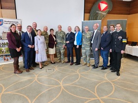 Feierliche Angelobung am Laaer Stadtplatz