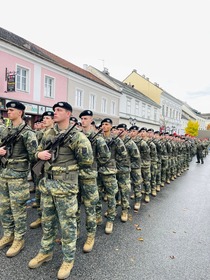 Feierliche Angelobung am Laaer Stadtplatz