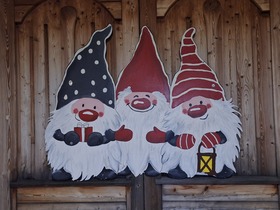 Lebkuchen, Wichtelmännchen & Elche:  Weihnachts-Dekoration für Ungerndorf