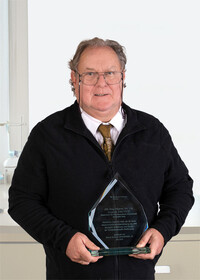 Ehrung an OR Mag. Dr. i.R. Leopold Jirovetz