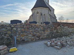 Sanierung Friedhofsmauer Fallbach