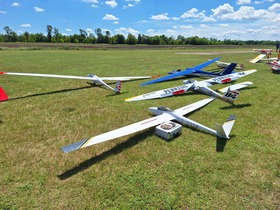 14. Laaer Seglerschlepptreffen am Modellflugplatz in Laa
