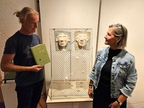 Eröffnung der Ausstellung LESE-ZEICHEN im Kunsthaus Laa